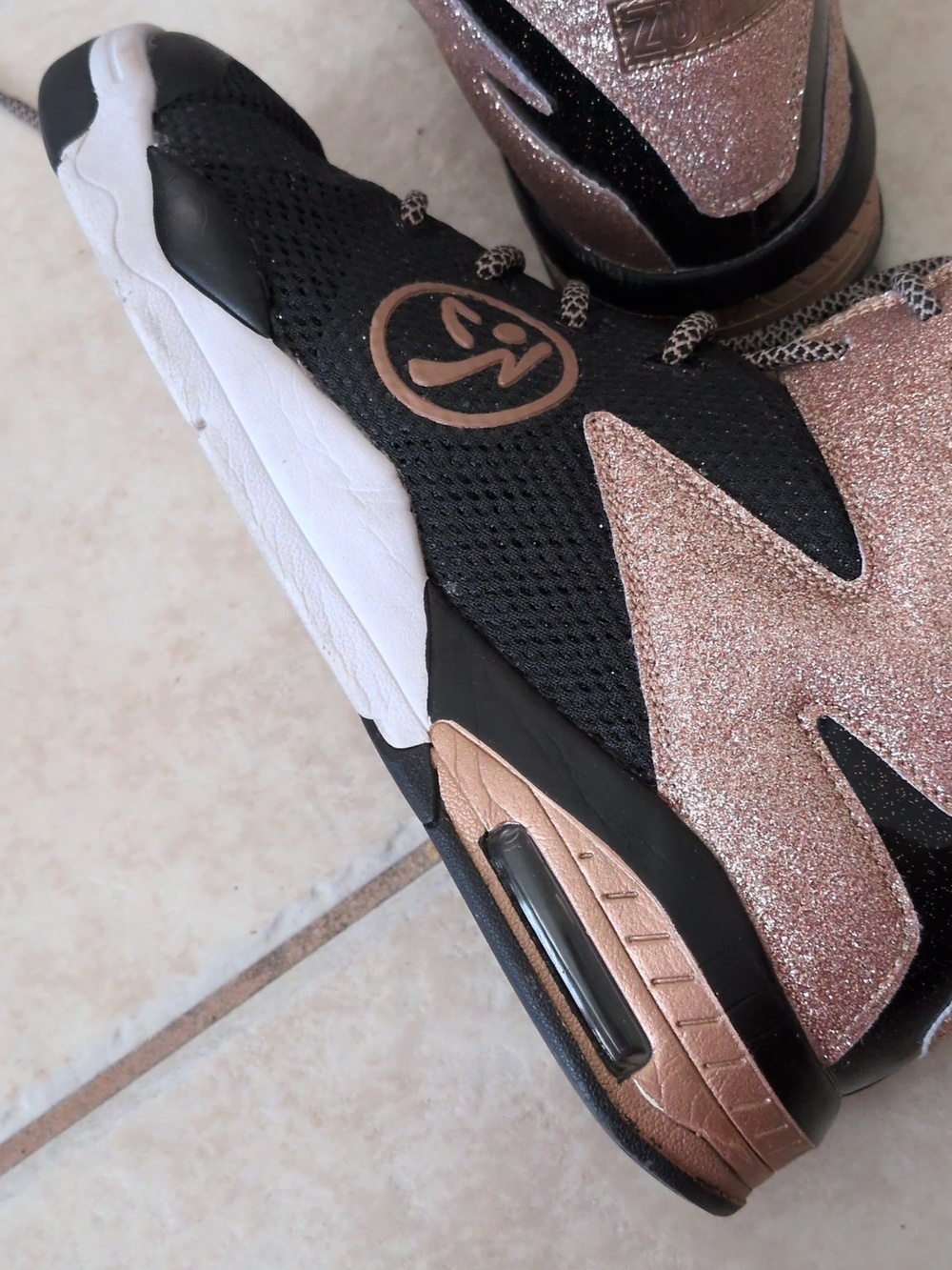 Zumba Air Shimmer Black & Rose Gold Sneakers Size 10 - Picture 8 of 8